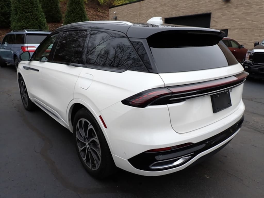 Certified 2024 Lincoln Nautilus Reserve SUV