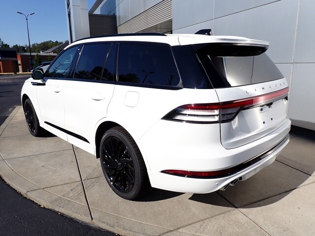 2025 Lincoln Aviator Reserve photo 3