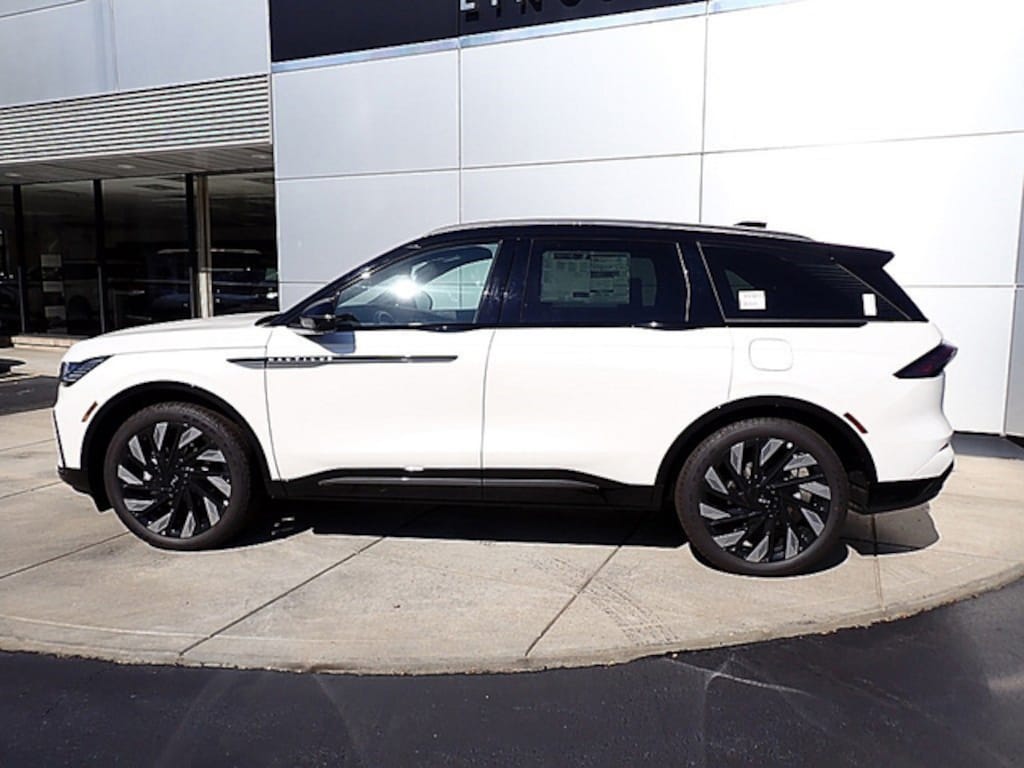 New 2025 Lincoln Nautilus Reserve CROSSOVERS
