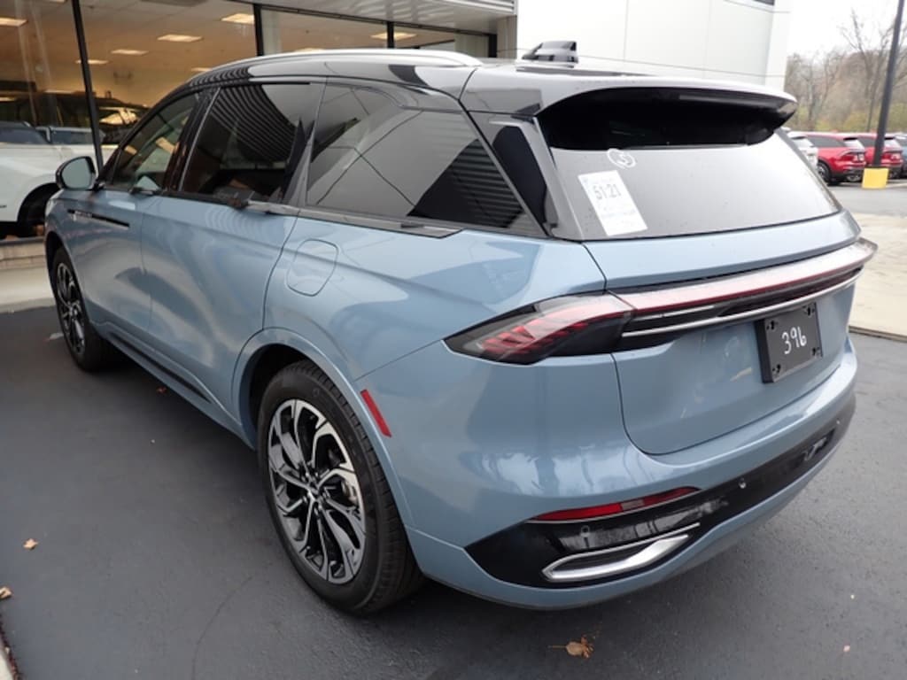 Certified 2025 Lincoln Nautilus Reserve II SUV