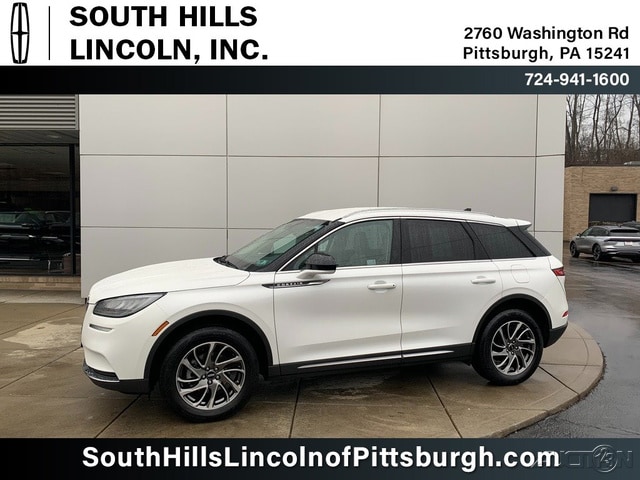 2022 Lincoln Corsair Base