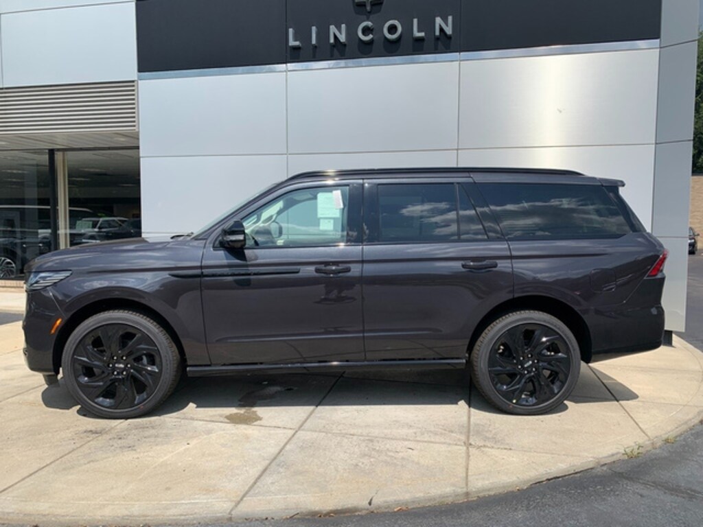 New 2027 Lincoln Navigator SUV