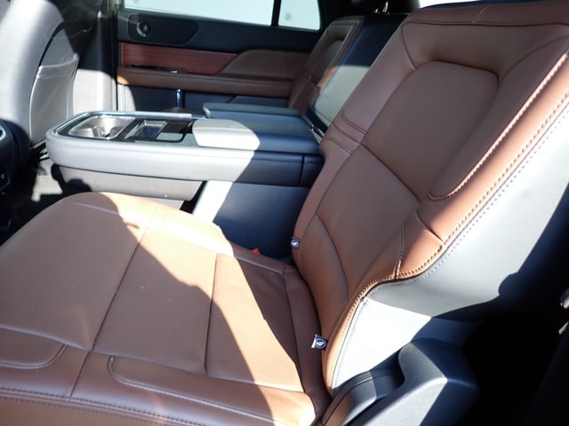 2024 Lincoln Navigator Reserve L - Photo 16