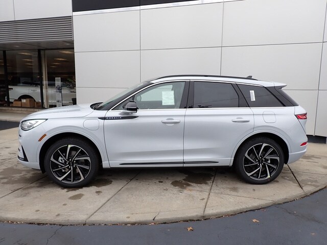 2026 Lincoln Corsair Grand Touring photo 2