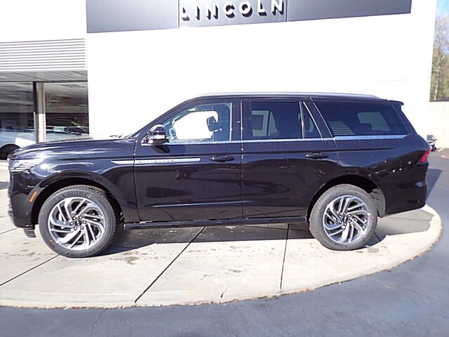2025 Lincoln Navigator Reserve photo 2