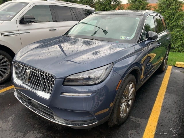 2022 Lincoln Corsair Base