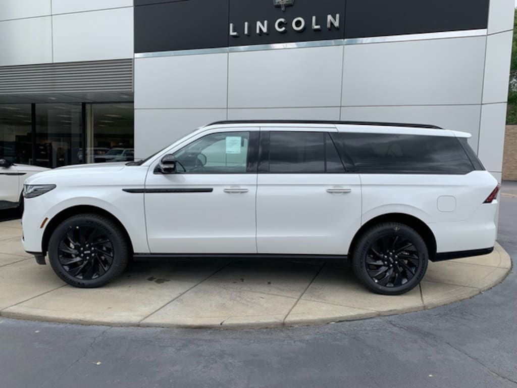 New 2026 Lincoln Navigator Reserve SUV