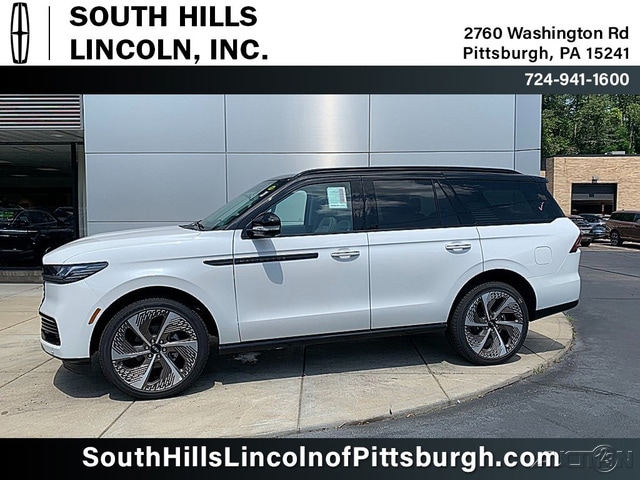 2026 Lincoln Navigator Black Label 4WD's photo