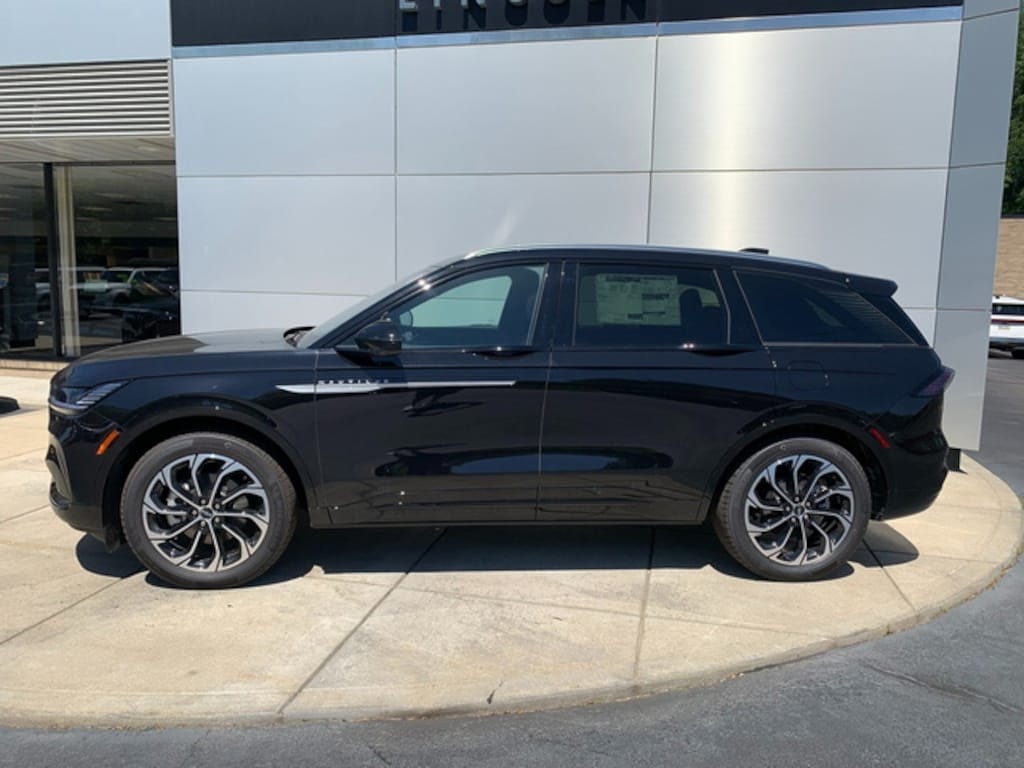 New 2026 Lincoln Nautilus Reserve CROSSOVERS