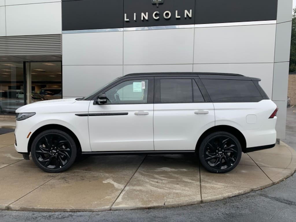 New 2027 Lincoln Navigator SUV