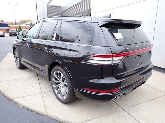 2026 Lincoln Aviator Premiere photo 3