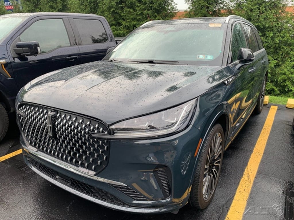 Certified 2025 Lincoln Aviator Black Label SUV
