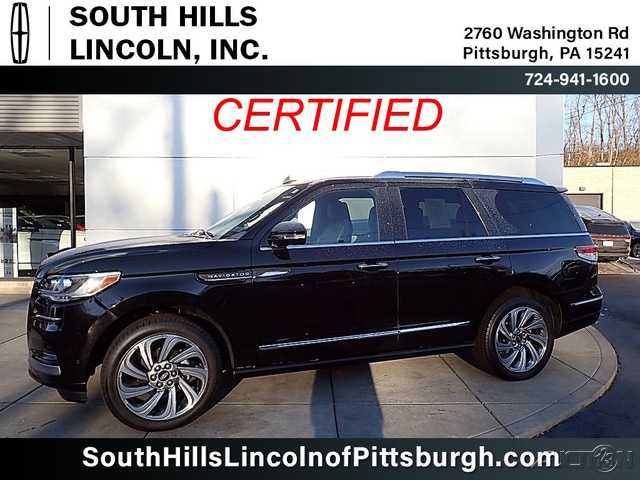 2023 Lincoln Navigator Reserve's photo