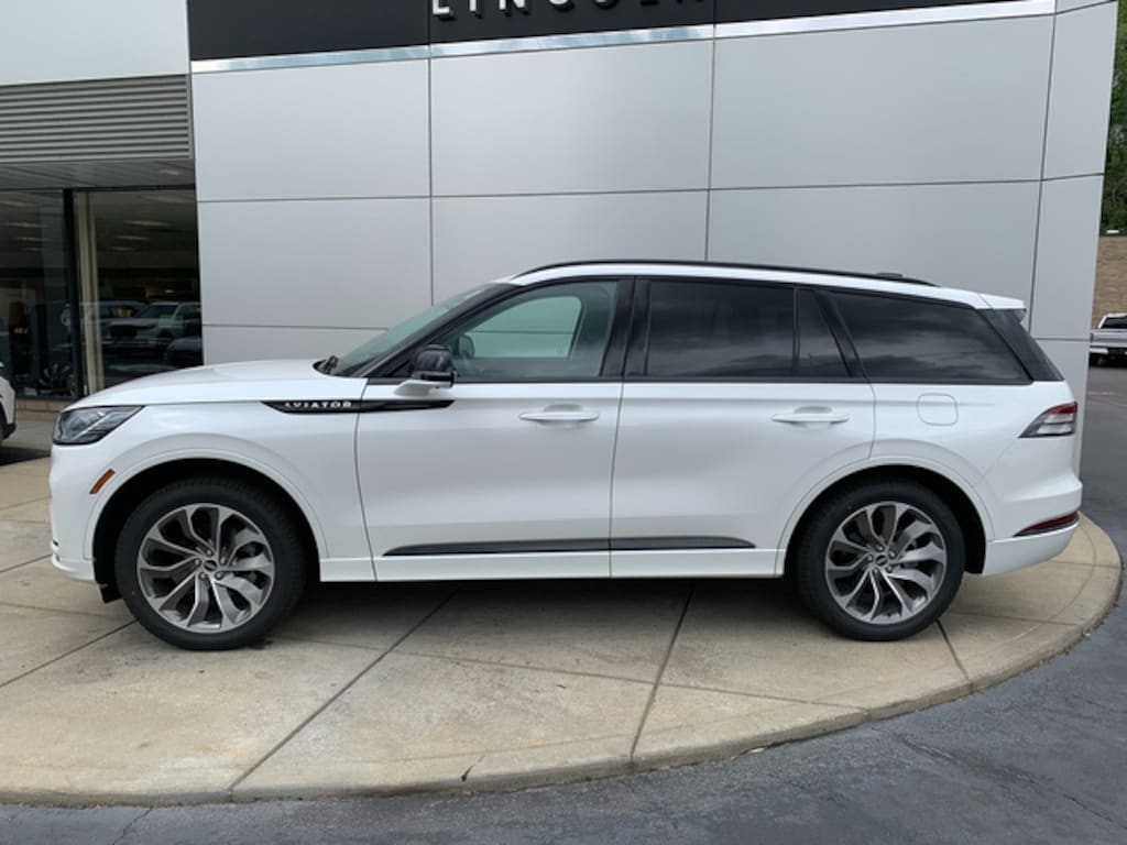 New 2026 Lincoln Aviator Premiere SUV