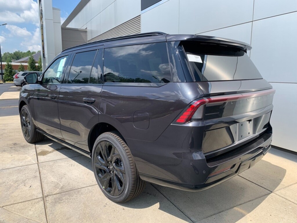 New 2027 Lincoln Navigator SUV