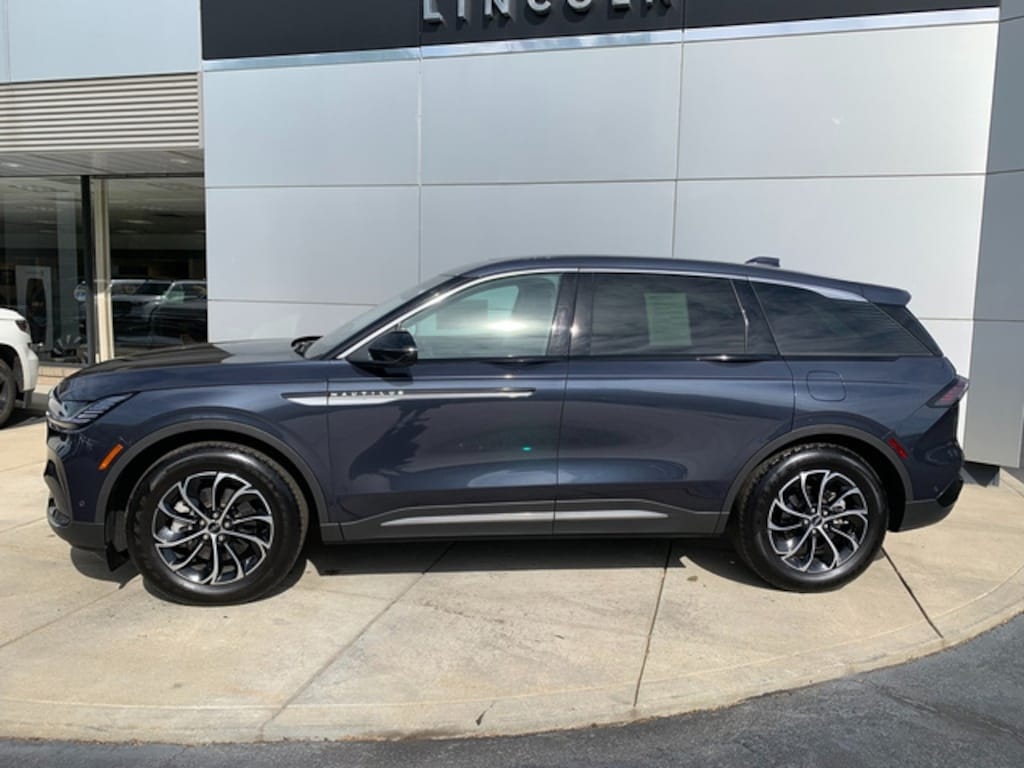Certified 2024 Lincoln Nautilus Premiere II SUV