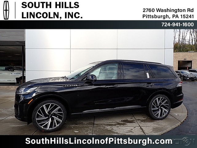 2026 Lincoln Aviator Black Label's photo