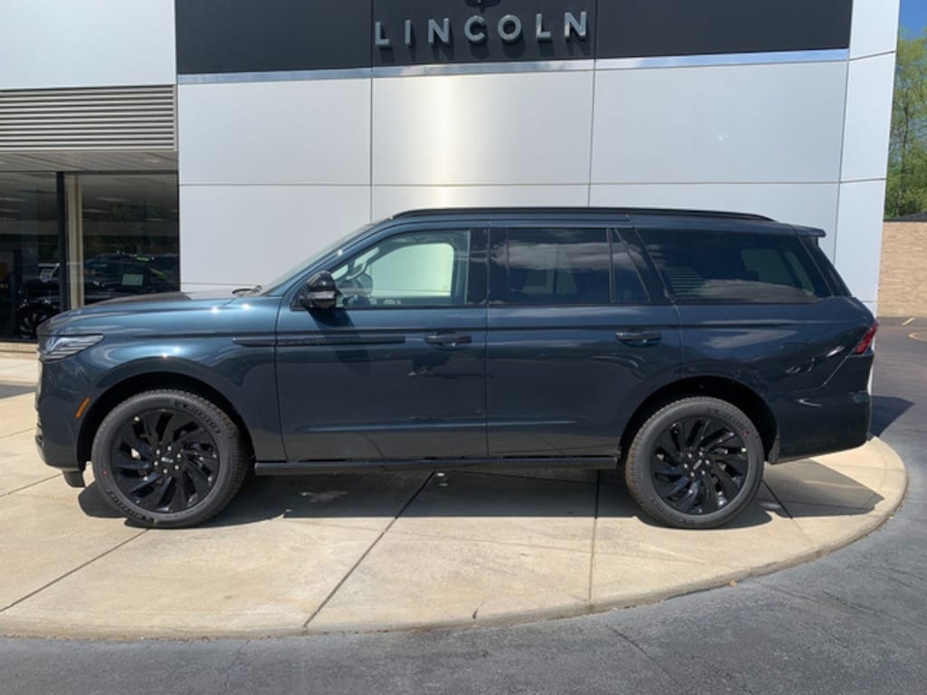 New 2026 Lincoln Navigator Reserve SUV