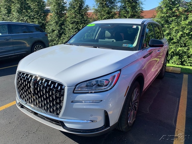 2025 Lincoln Corsair Reserve AWD's photo