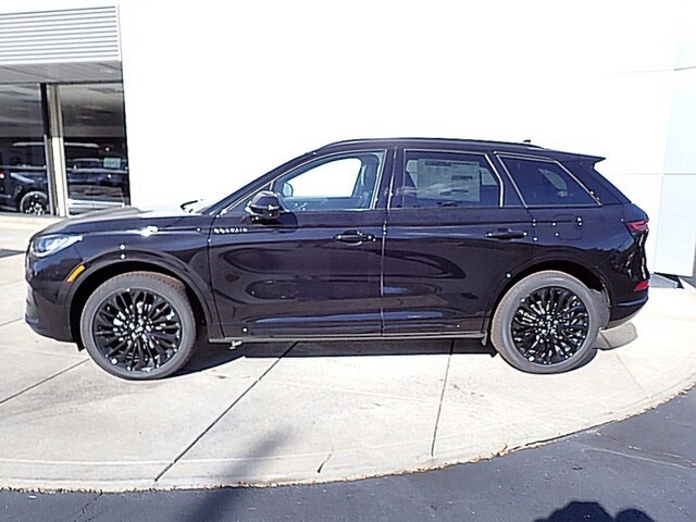 2026 Lincoln Corsair Premiere photo 2