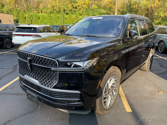 2025 Lincoln Navigator