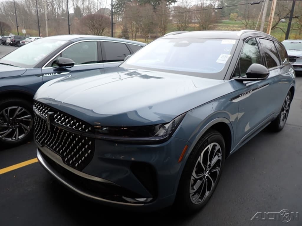 Certified 2025 Lincoln Nautilus Reserve II SUV