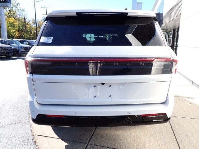 2025 Lincoln Navigator Reserve photo 4