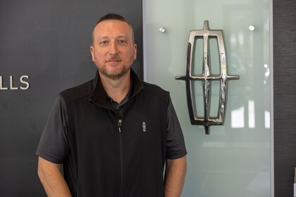 Staff member Russ Martin from ID_a7f056087ef6