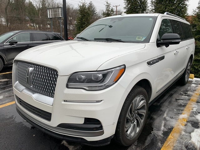 2023 Lincoln Navigator Reserve L's photo