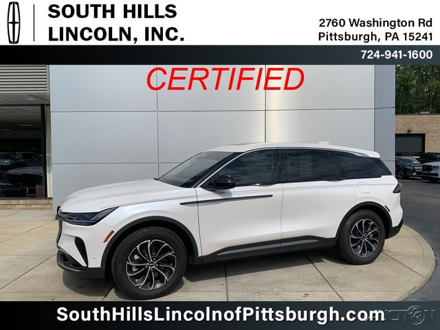 2024 Lincoln Nautilus Premiere AWD's photo