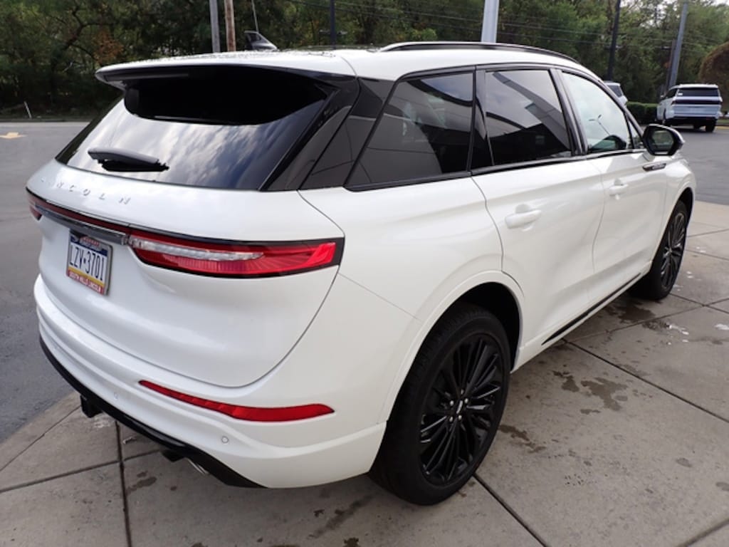 New 2025 Lincoln Corsair Reserve CROSSOVERS