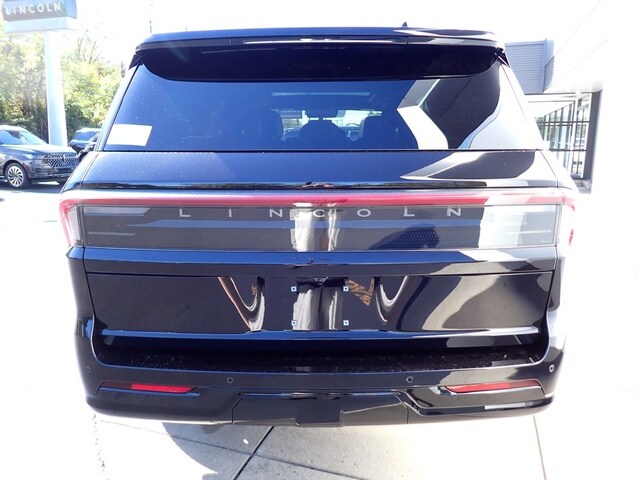 2025 Lincoln Navigator Reserve photo 4