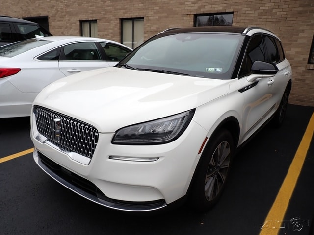 2022 Lincoln Corsair Reserve's photo