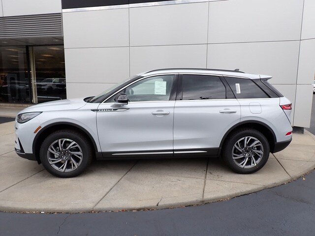 2026 Lincoln Corsair Premiere photo 2