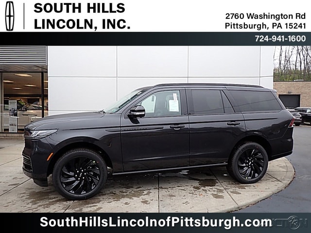 2025 Lincoln Navigator Reserve's photo