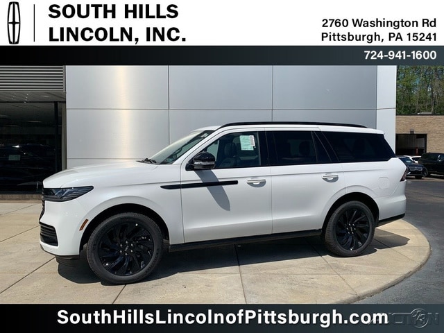2026 Lincoln Navigator Reserve 4WD's photo