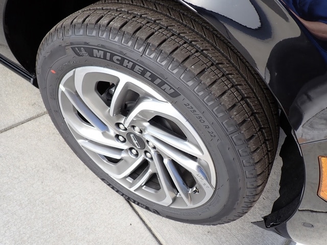 2025 Lincoln Navigator Reserve L - Photo 10