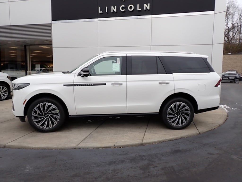 New 2025 Lincoln Navigator Black Label SUV