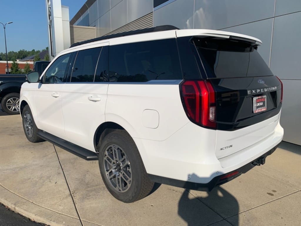 Used 2025 Ford Expedition Active SUV