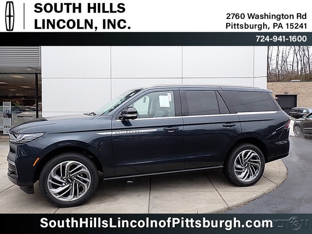 2025 Lincoln Navigator Reserve's photo