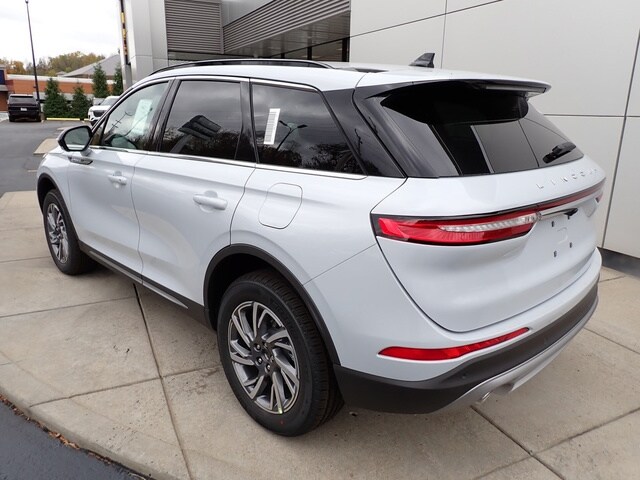 2026 Lincoln Corsair Premiere photo 3