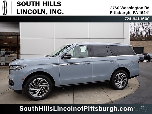 2025 Lincoln Navigator Reserve's photo