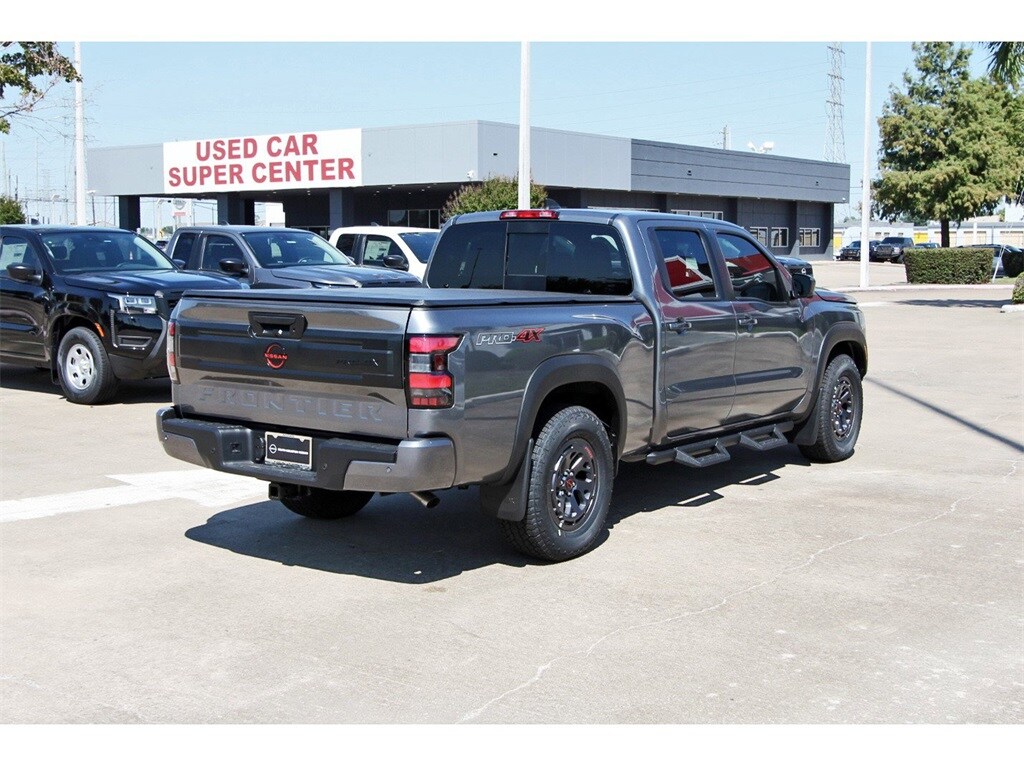2026 Nissan Frontier SV photo 4