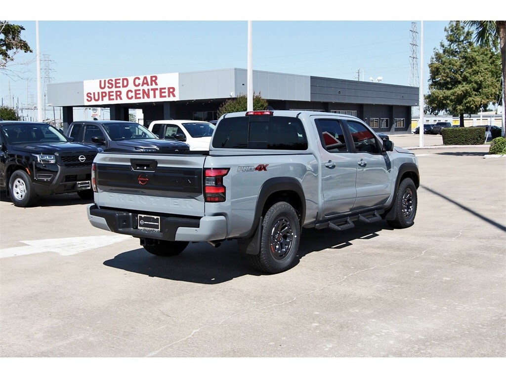 2026 Nissan Frontier SV photo 3