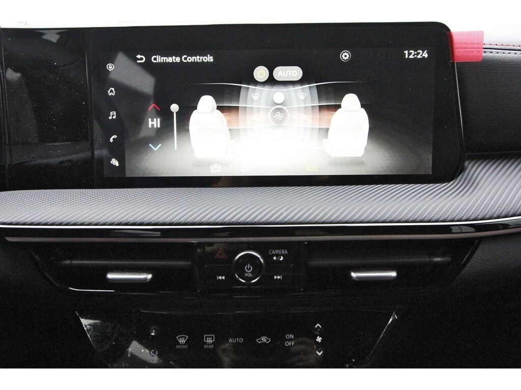 2025 Nissan Kicks SR - Photo 17