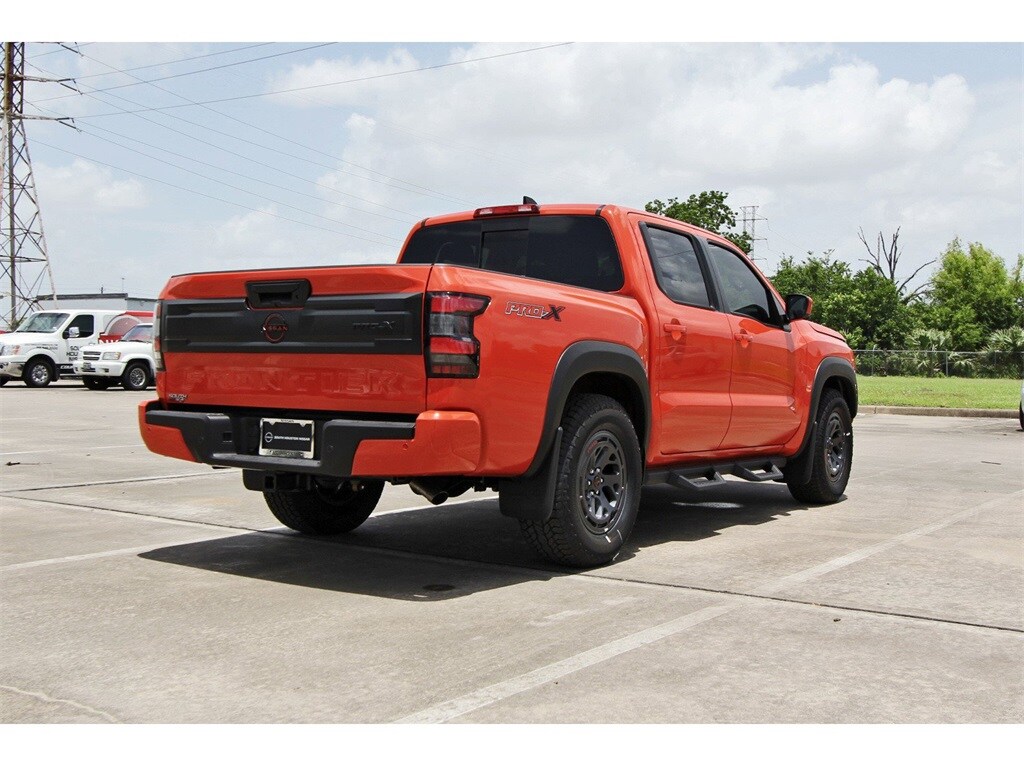 2025 Nissan Frontier PRO-X photo 4