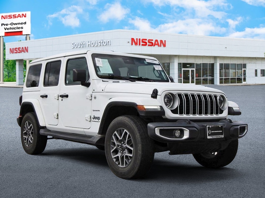 2024 Jeep Wrangler Sahara's photo
