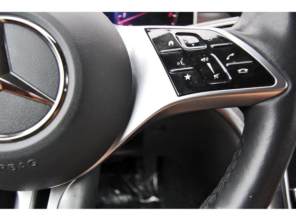 2025 Mercedes-Benz C-Class Sedan 15