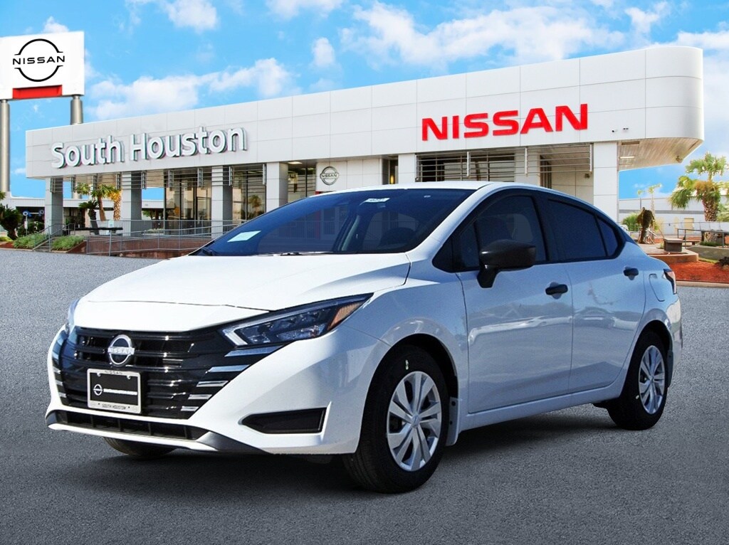 2025 Nissan Versa 1.6 S photo 2