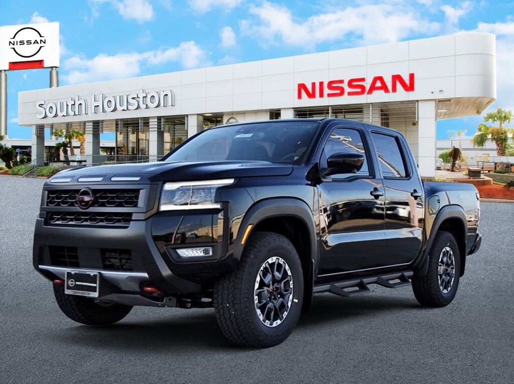 2026 Nissan Frontier PRO-4X photo 2
